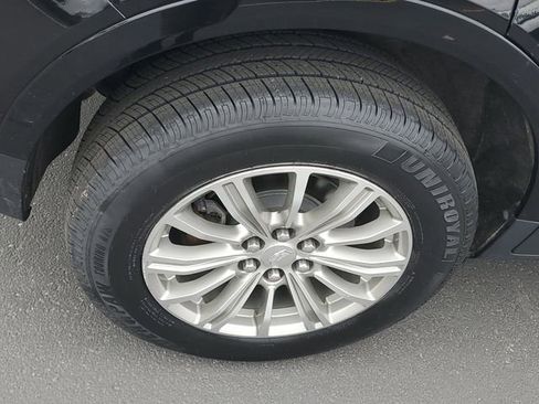 Certified 2018 Cadillac XT5 Luxury w/ Driver Awareness Package AWD/4WD image 5