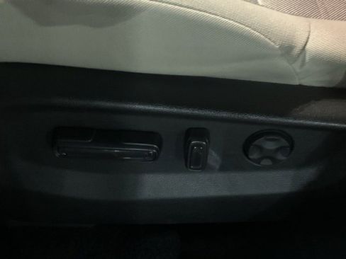 Used 2022 Honda CR-V EX image 4