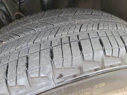 Certified 2024 Toyota RAV4 XLE image 28