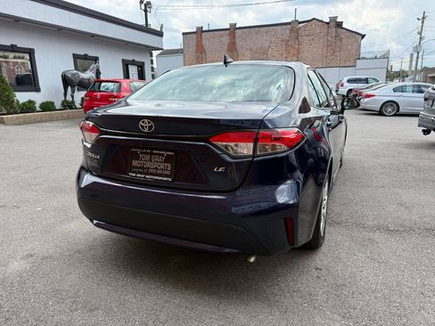 Used 2020 Toyota Corolla LE FWD image 3