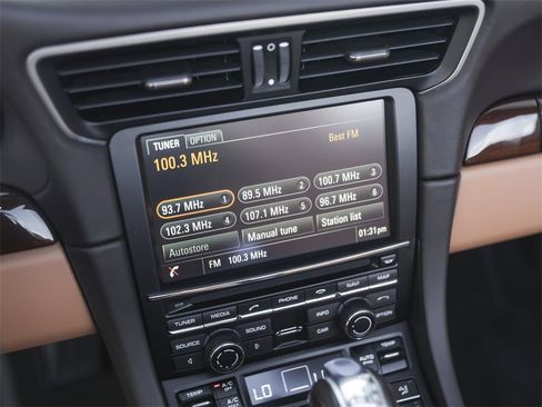 Certified 2015 Porsche 911 Turbo image 27