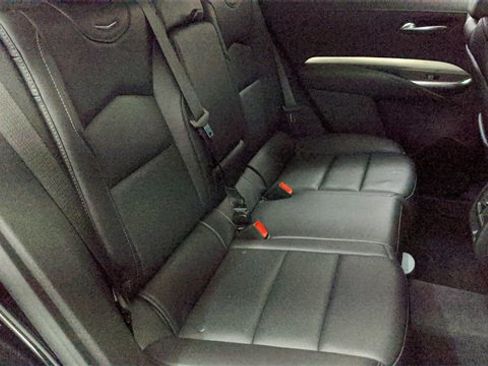 Used 2020 Cadillac XT4 Premium Luxury image 33