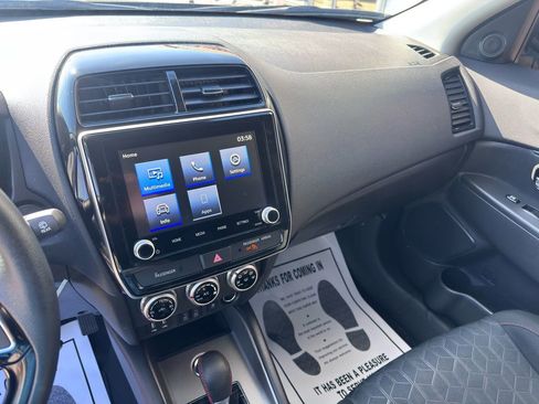 Used 2024 Mitsubishi Outlander Sport LE image 17