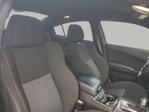 Used 2021 Dodge Charger R/T w/ Blacktop Package image 15