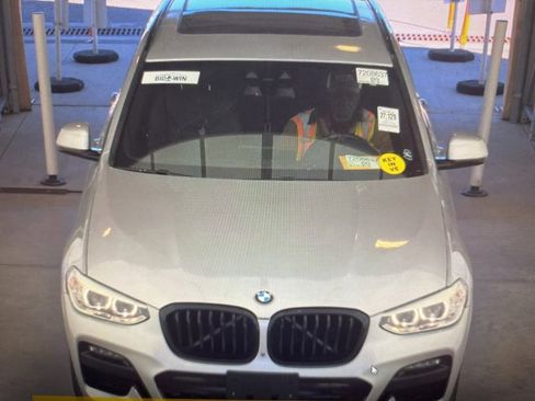 Used 2021 BMW X3 sDrive30i w/ M Sport Package image 2