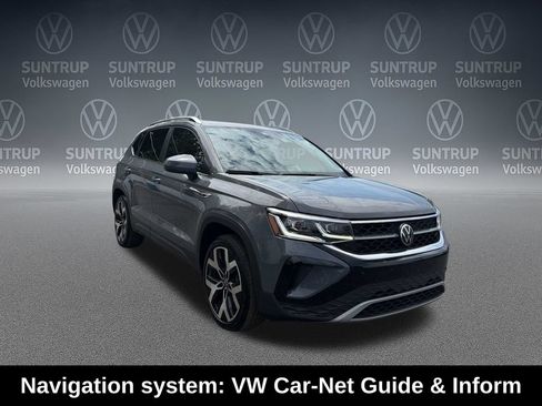 Used 2022 Volkswagen Taos SEL w/ Panoramic Sunroof Package AWD/4WD image 9