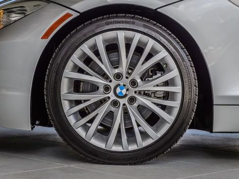 Used 2009 BMW Z4 sDrive35i image 19