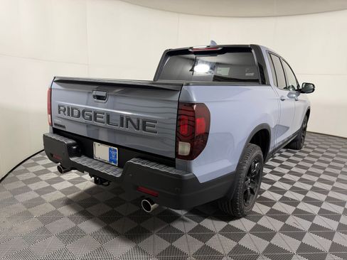 New 2026 Honda Ridgeline Black Edition image 7