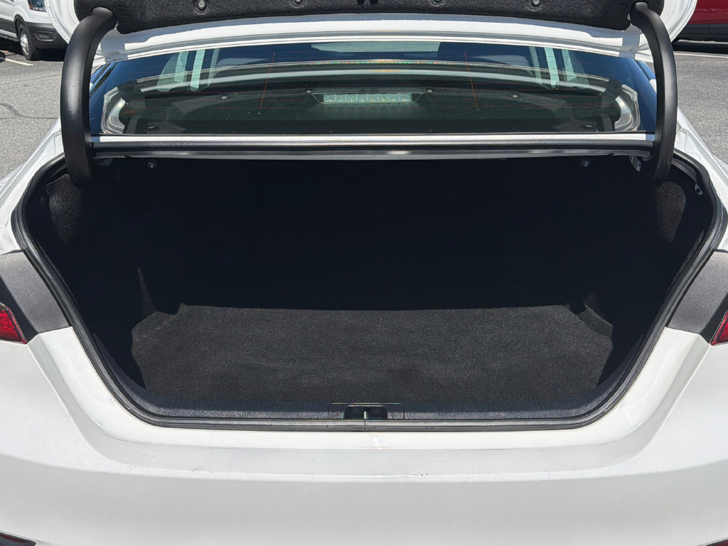 Used 2024 Toyota Camry LE FWD image 18