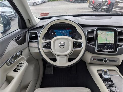 Certified 2025 Volvo XC90 T8 Ultra w/ Protection Package Premier AWD/4WD image 11