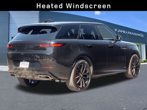 Used 2025 Land Rover Range Rover Sport Autobiography image 4