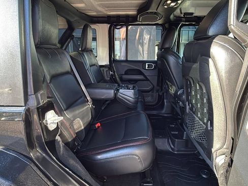 Used 2019 Jeep Wrangler Unlimited Rubicon AWD/4WD image 16