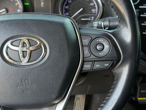 Used 2019 Toyota Camry SE w/ Audio Package image 16