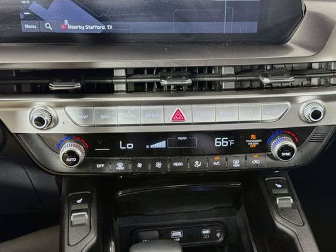 Used 2025 Kia Telluride S FWD image 24