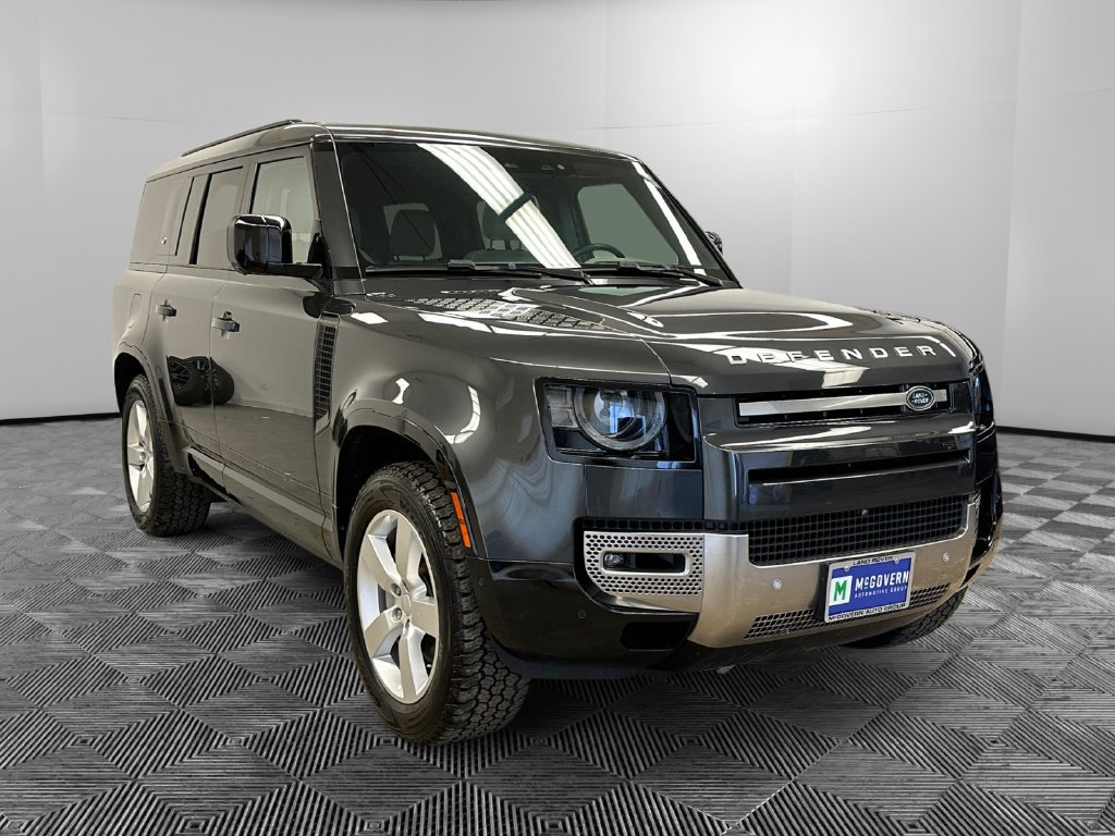 Used 2023 Land Rover Defender 130 SE AWD/4WD image 9