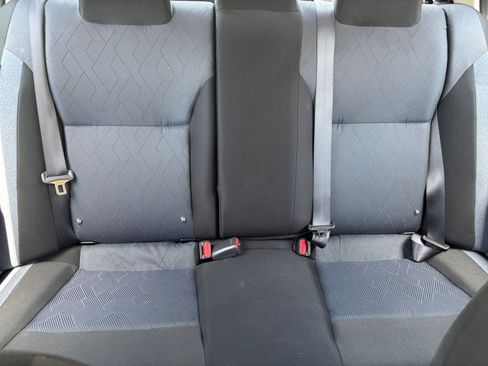 Used 2025 Nissan Versa SV FWD image 36