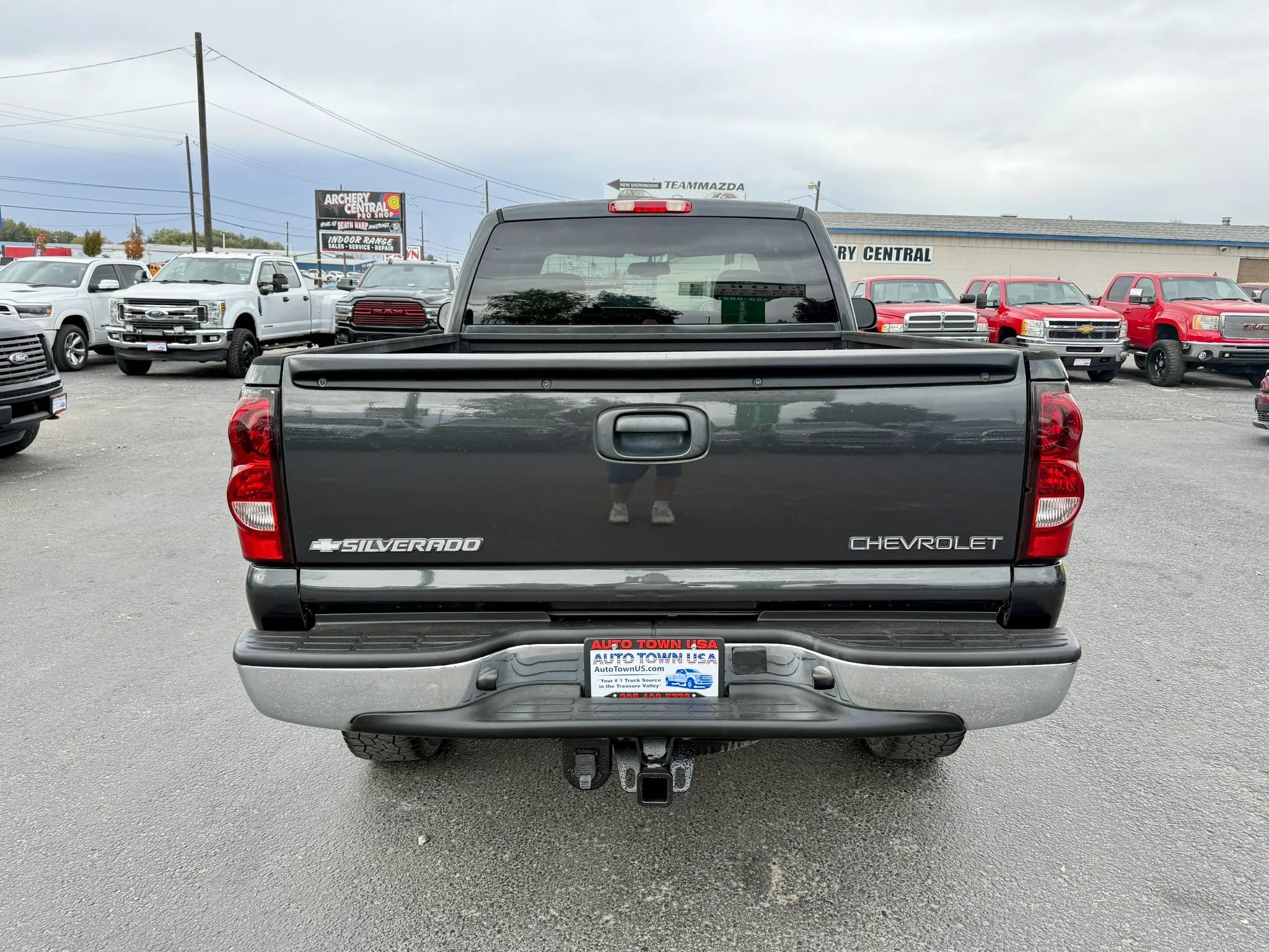 Used 2005 Chevrolet Silverado 2500 LT w/ Heavy-Duty Power Package AWD/4WD image 4