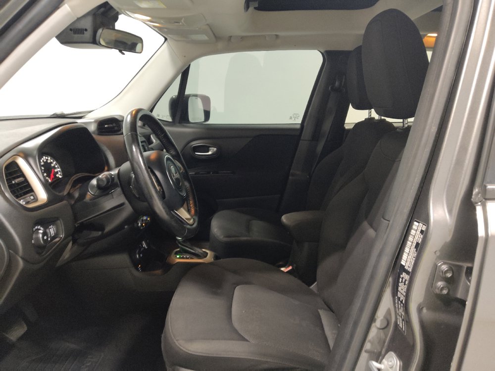 Used 2016 Jeep Renegade Latitude w/ Cold Weather Group AWD/4WD image 17
