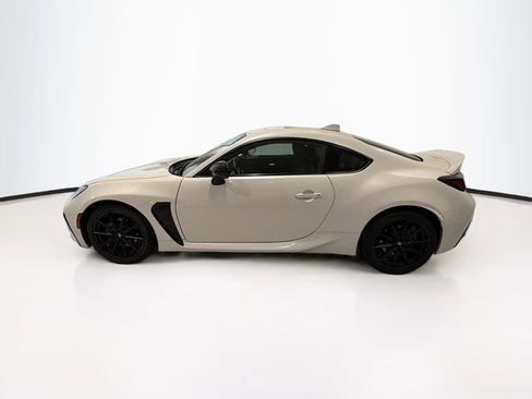 Used 2023 Toyota GR86 Premium w/ ALL Weather Mat Package (TMS) RWD image 4