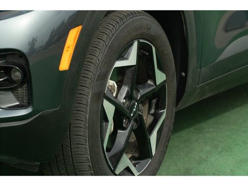 Used 2024 Kia Seltos EX FWD image 28