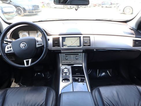 Used 2011 Jaguar XF RWD image 13
