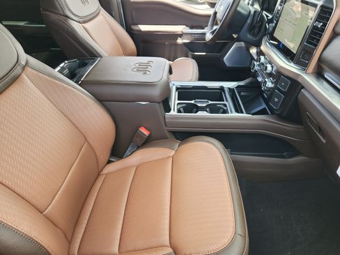 New 2026 Ford F250 King Ranch w/ Chrome Package AWD/4WD image 11