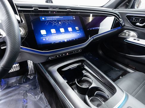 Used 2025 Mercedes-Benz E 53 AMG e 4MATIC Sedan w/ Multicontour Seating Package image 15