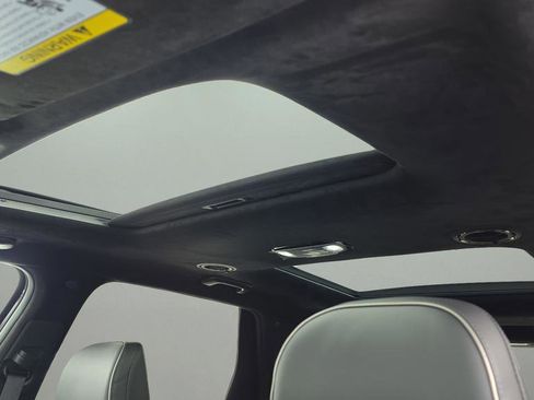 Used 2022 Hyundai Palisade Calligraphy image 11