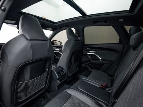 Certified 2025 Audi SQ5 Premium Plus w/ Premium Plus Package AWD/4WD image 19