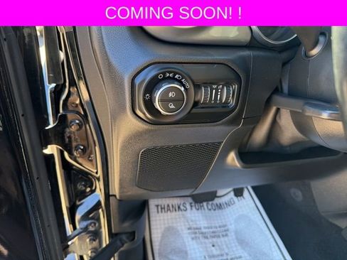 Used 2020 Jeep Gladiator Overland image 12