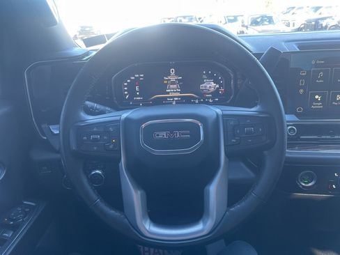 Used 2024 GMC Sierra 1500 Elevation image 8