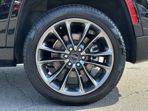 Certified 2024 Jeep Grand Wagoneer Series II Obsidian w/ Quick Order Packagew 28T AWD/4WD image 17