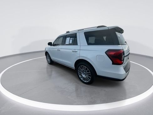 Used 2023 Ford Expedition Limited image 6