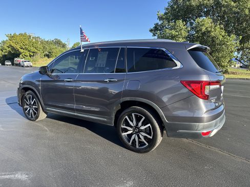 Used 2021 Honda Pilot Elite image 3