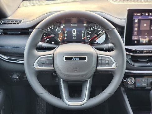 Used 2026 Jeep Compass Limited AWD/4WD image 20