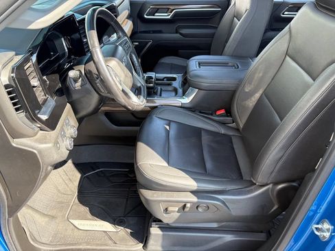 Used 2022 Chevrolet Silverado 1500 RST w/ Convenience Package II AWD/4WD image 7