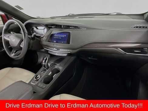 Used 2023 Cadillac XT4 Sport image 29