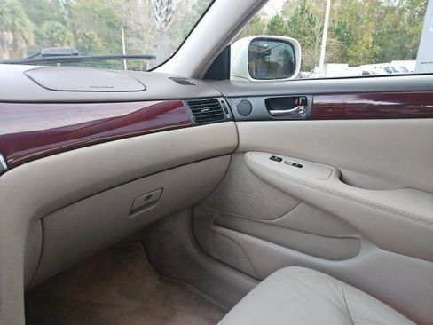 Used 2004 Lexus ES 330 image 14