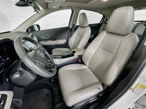 Used 2021 Honda HR-V EX image 24