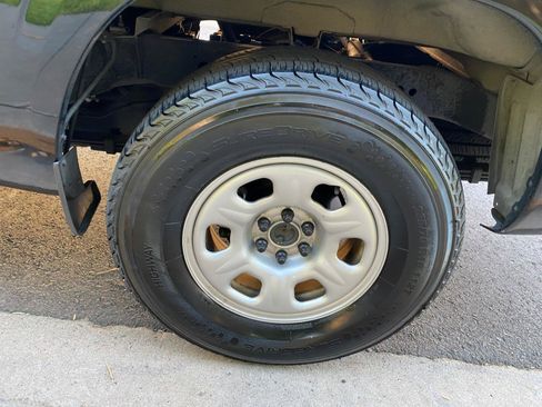 Used 2022 Nissan Frontier S RWD image 24