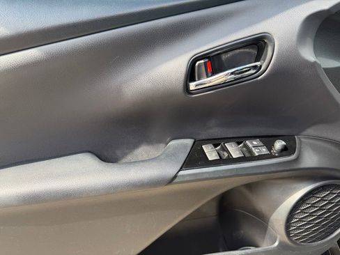 Used 2020 Toyota Prius Prime XLE image 16