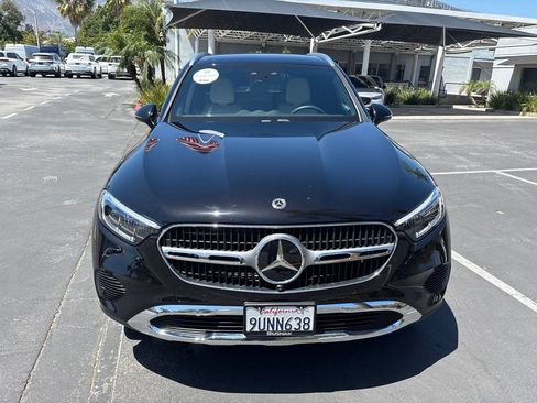 Certified 2025 Mercedes-Benz GLC 350e 4MATIC image 3