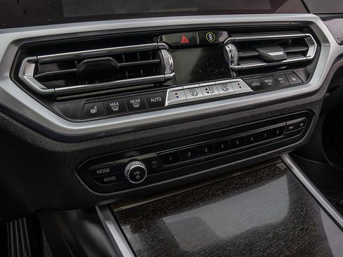 Used 2019 BMW 330i xDrive Sedan w/ Convenience Package image 28