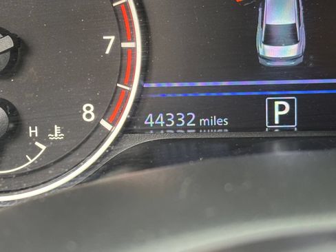 Used 2025 Nissan Altima 2.5 SV FWD image 40