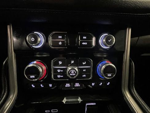 Used 2022 GMC Yukon Denali image 15