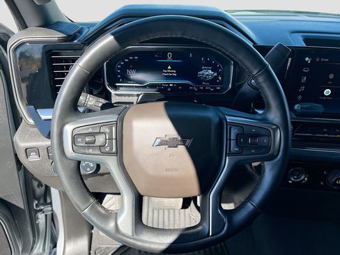 Used 2023 Chevrolet Silverado 1500 LT image 11