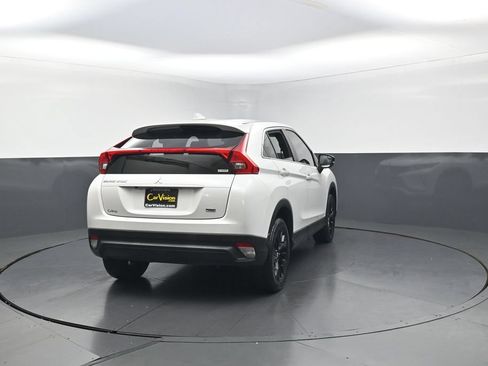 Used 2020 Mitsubishi Eclipse Cross LE AWD/4WD image 6