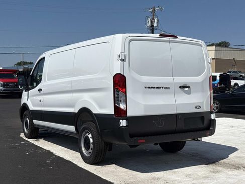 New 2026 Ford Transit 250 Low Roof w/ Load Area Protection Package RWD image 5