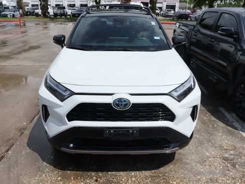 Used 2024 Toyota RAV4 XSE image 3