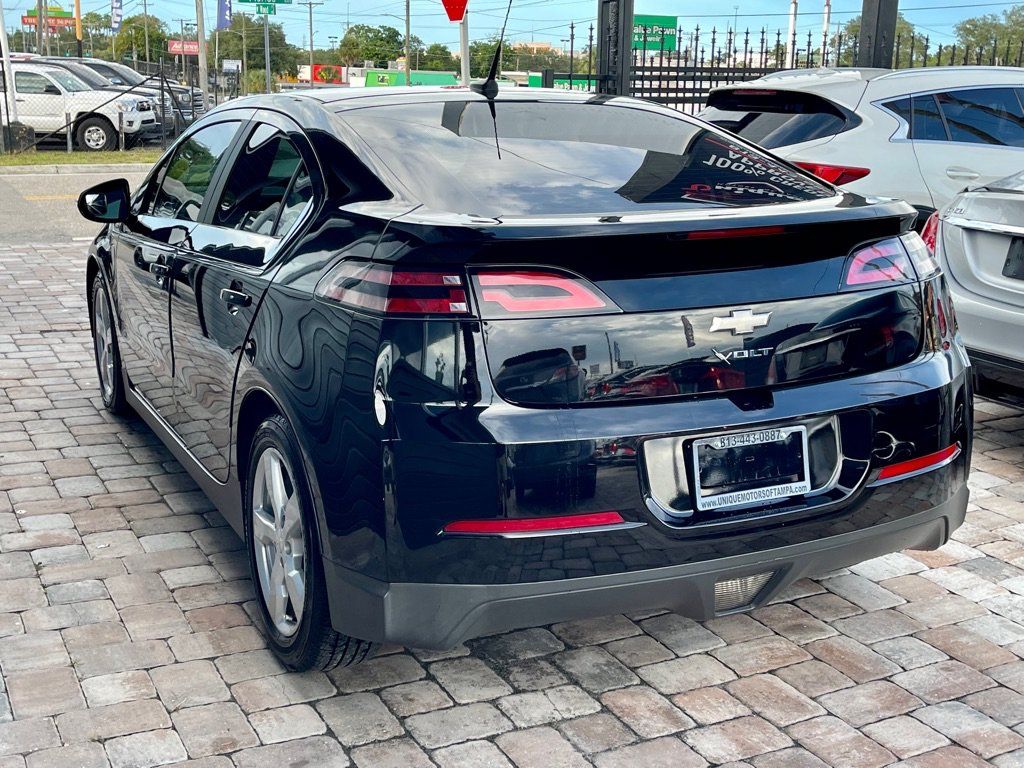 Used 2013 Chevrolet Volt FWD image 7